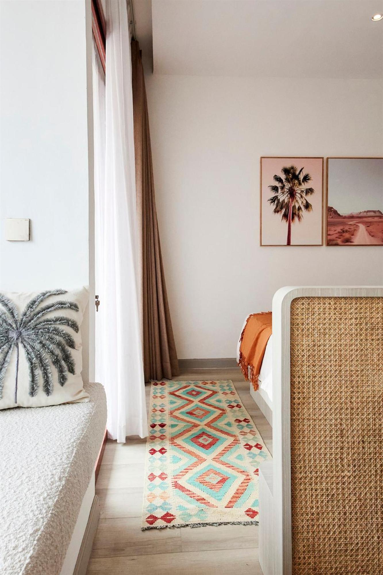 Neon Rose Motel Canggu Dış mekan fotoğraf